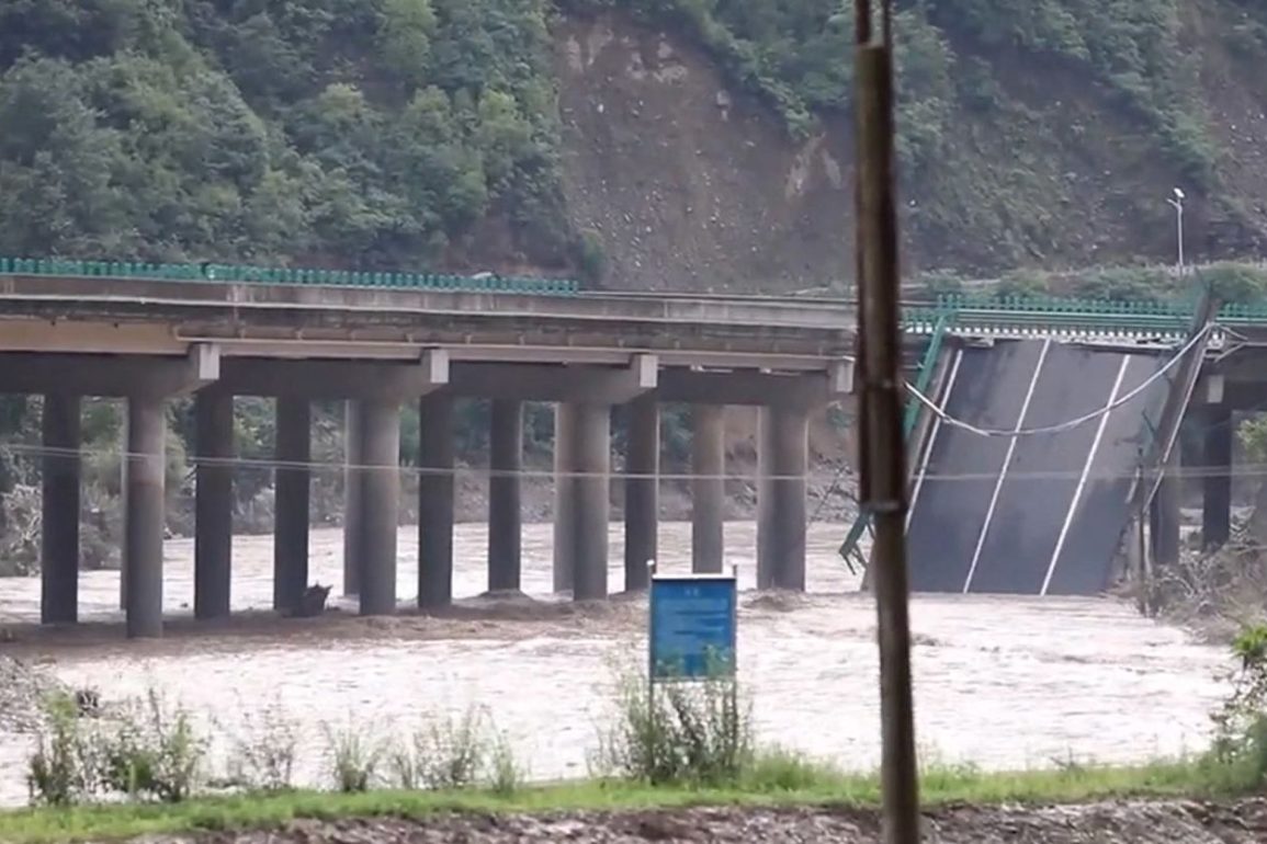 Bridge Collapse in Shanxi Province Claims 12 Lives Amid Widespread Flooding in China