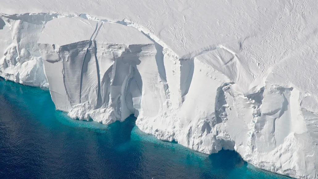 Climate Change Intensifies Global Thermal Divide and Accelerates Antarctic Ice Melt