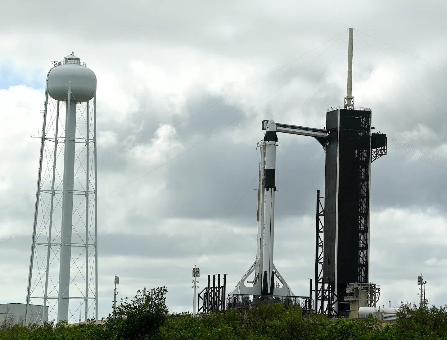 FAA Grounds SpaceX Falcon 9 Fleet After Upper-Stage Failure During Starlink Mission