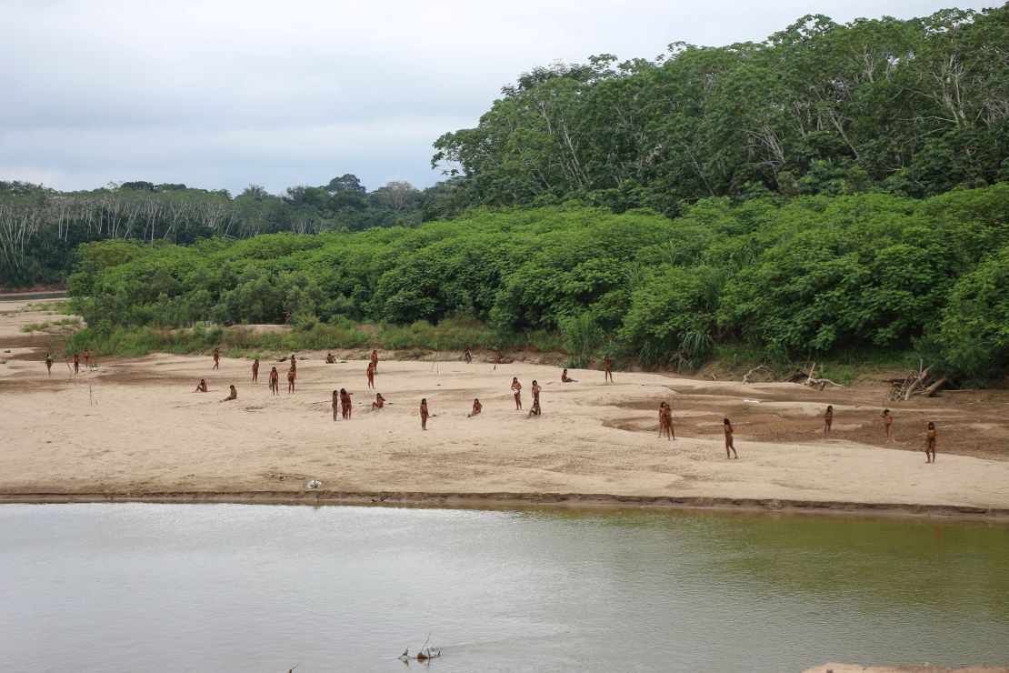 Conflict Erupts as Mashco Piro Tribe Defends Amazon Territory Against Loggers