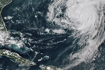 Hurricane Ernesto Strikes Bermuda After Devastating Puerto Rico, Virgin Islands, and Threatens Atlantic Canada