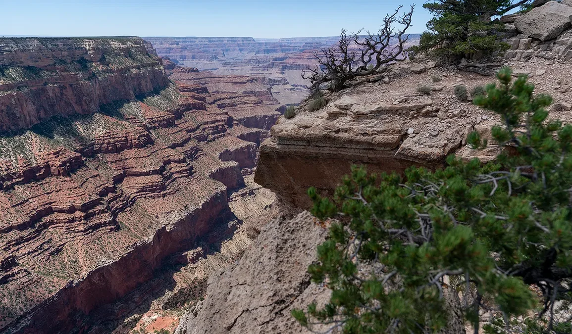 Labor Day Closure as Grand Canyon's South Rim Hotels Shutter Due to Waterline Crisis