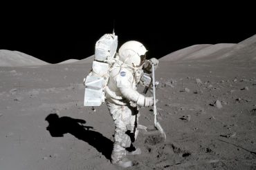 Lunar Soil Breakthrough by Chinese Scientists Paves the Way for Water Production on the Moon