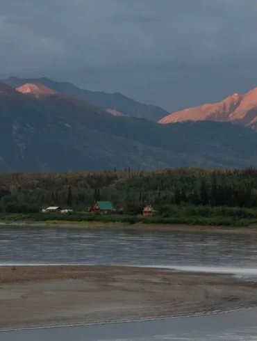 Melting Permafrost in Alaska’s Yukon River Releases Toxic Mercury, Posing Long-Term Environmental Risks