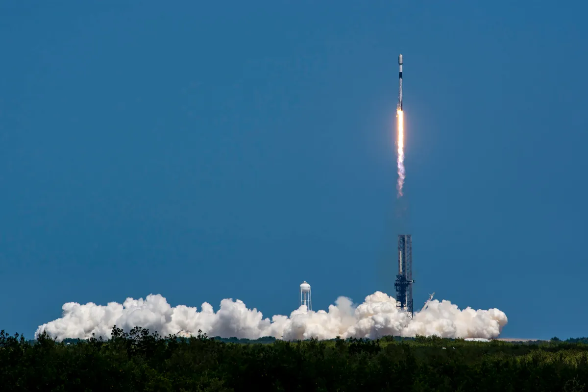 SpaceX's Falcon 9 Delivers 23 Starlink Satellites, Achieves Successful Booster Recovery