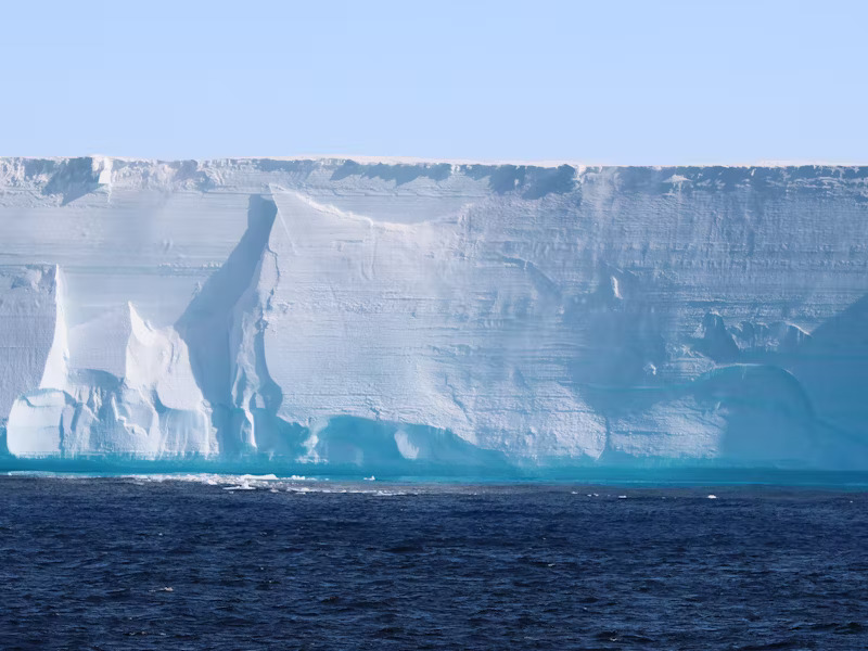 Underwater Drone Reveals Dramatic Antarctic Ice Shelf Landscape, Enhancing Understanding of Ice Melting and Global Warming