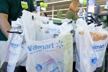 Walmart and Reynolds Halt Sales of Misleading Plastic Bags in Minnesota