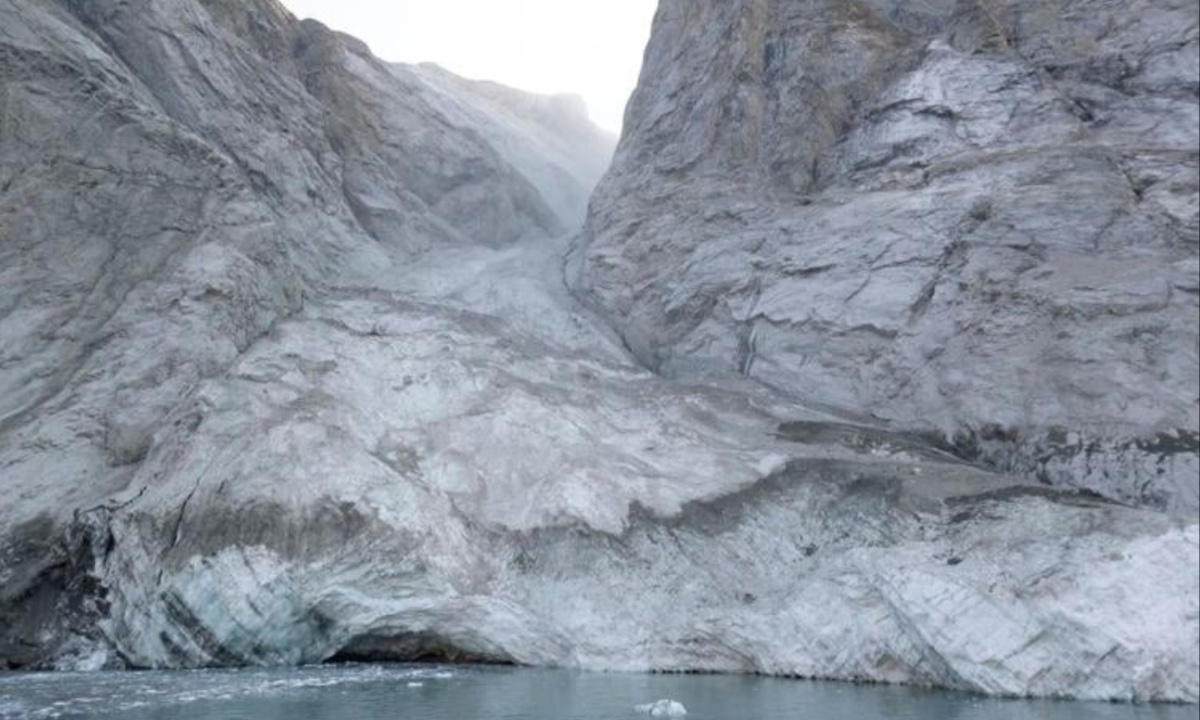 Seismic Signals Worldwide Linked to Massive Greenland Landslide Triggered by Glacier Melt