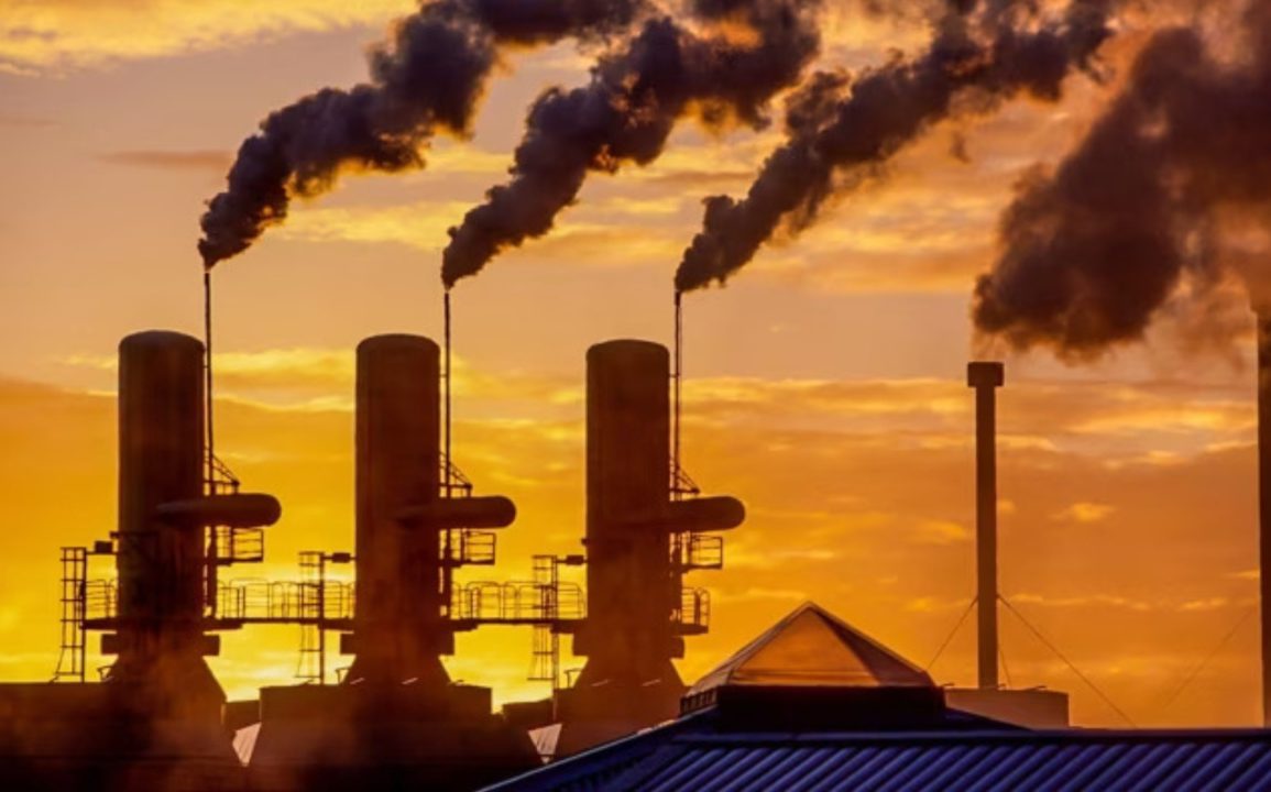 Climate Change Committee Urges UK to Achieve 81% Greenhouse Gas Emission Reduction by 2035