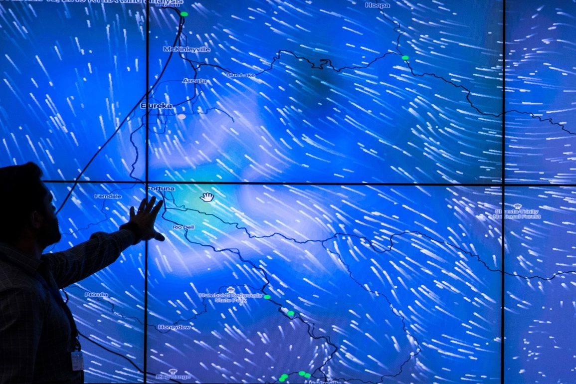 Meteorologists Bridge Gap Between Extreme Weather Events and Climate Change Awareness Amid Political Uncertainty