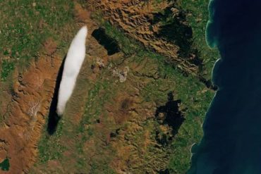 New Zealand’s 'Taieri Pet' Lenticular Cloud Resembles UFO in Stunning Satellite Image