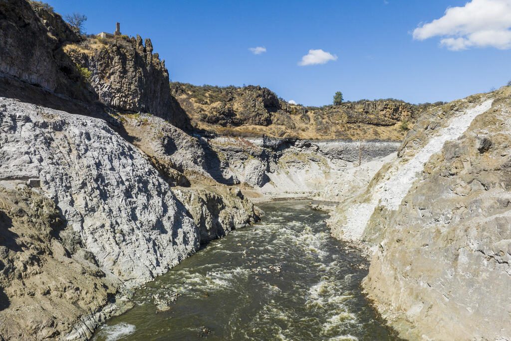 Salmon Return to Klamath River After Historic Dam Removals, Marking a New Era for Ecosystem Restoration