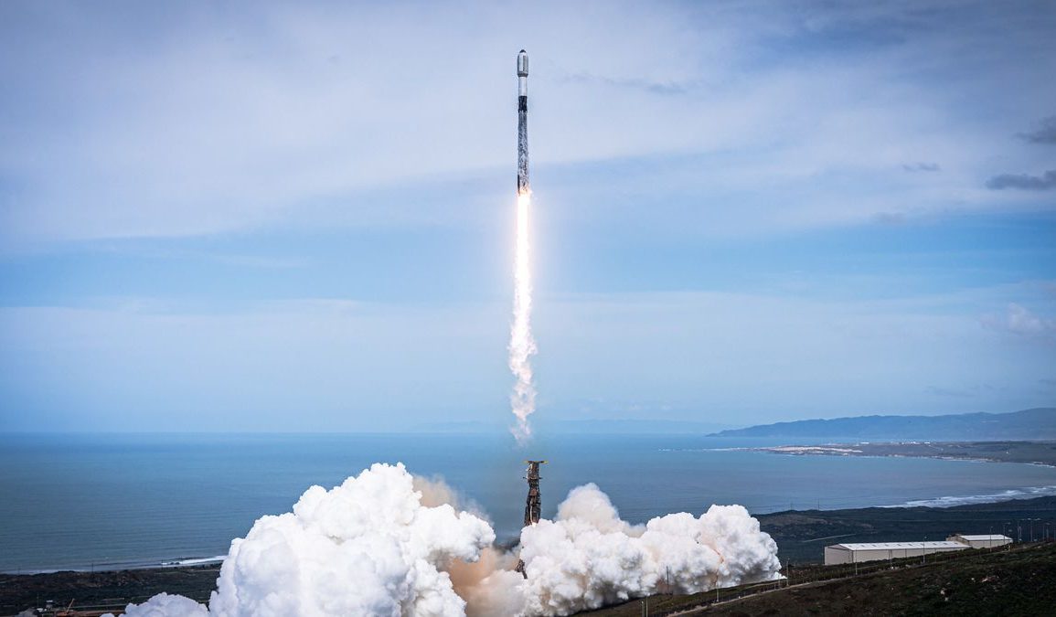 SpaceX Secures $733 Million Contract from U.S. Space Force for Eight Falcon 9 Launches