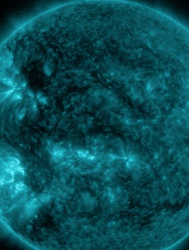 Powerful X-Class Solar Flare Triggers Radio Blackout and Geomagnetic Storm Watch