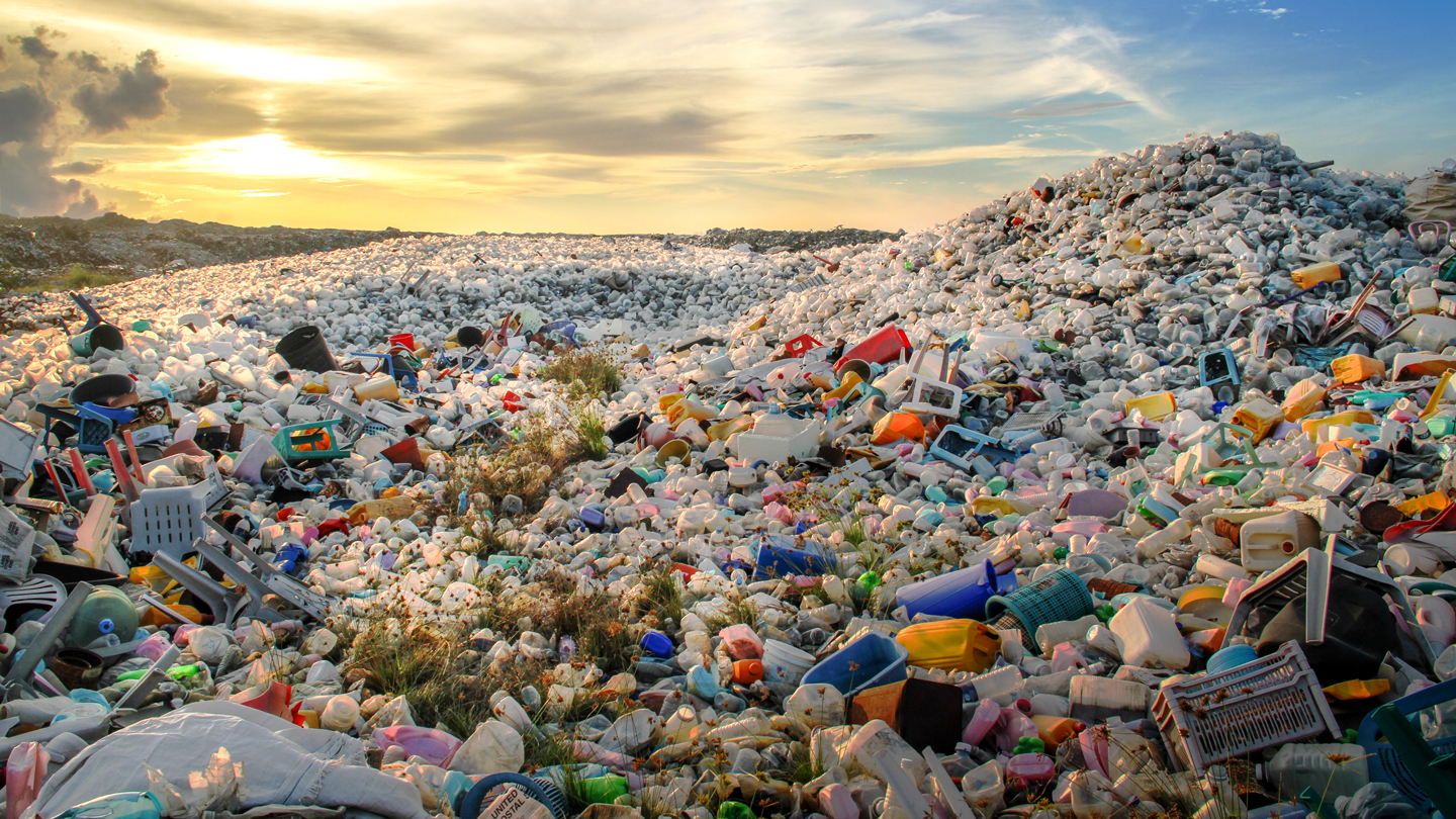 Australia Faces Plastic Pollution Crisis Amid Surge in Single-Use Waste and Recycling Challenges