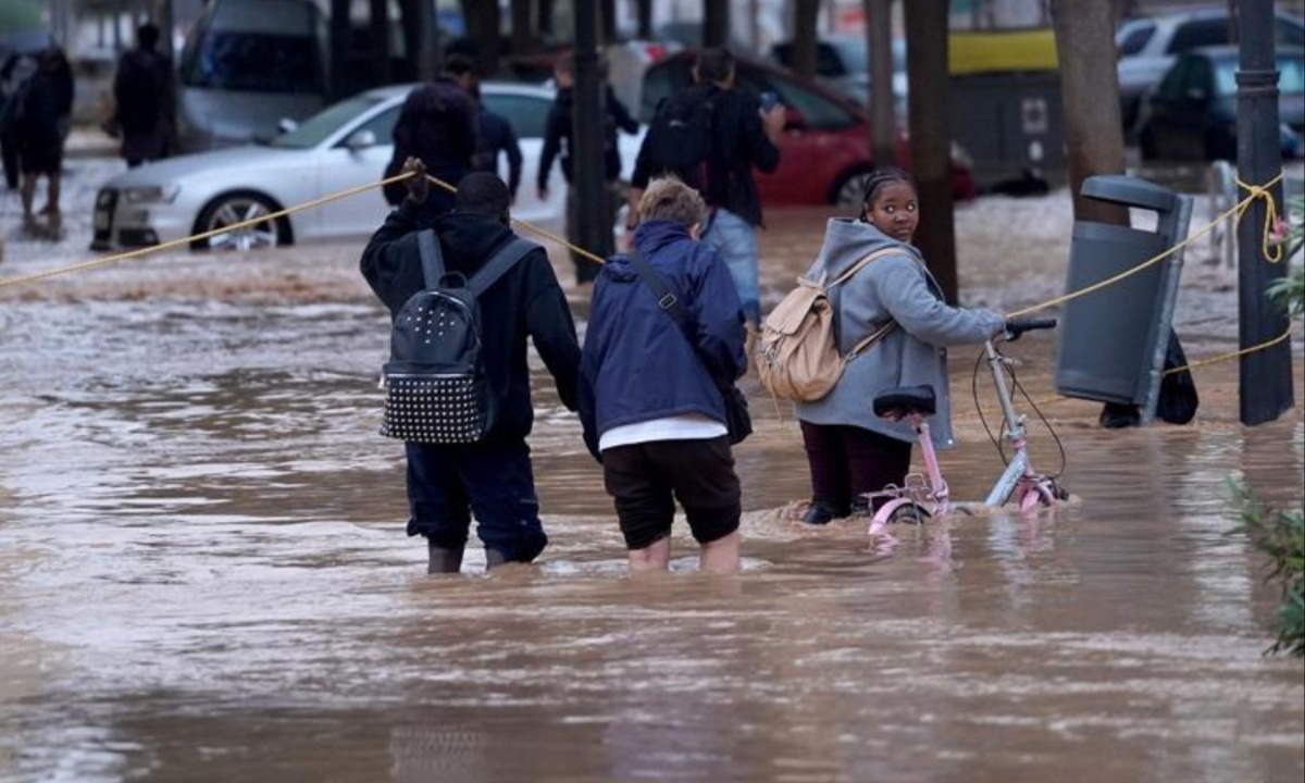 Severe Flash Floods in Southeastern Spain Claim at Least 62 Lives Amid Climate Change Concerns