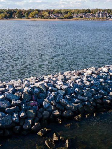 Staten Island's Living Breakwaters: Innovative Coastal Defense and Ecological Restoration Post-Superstorm Sandy