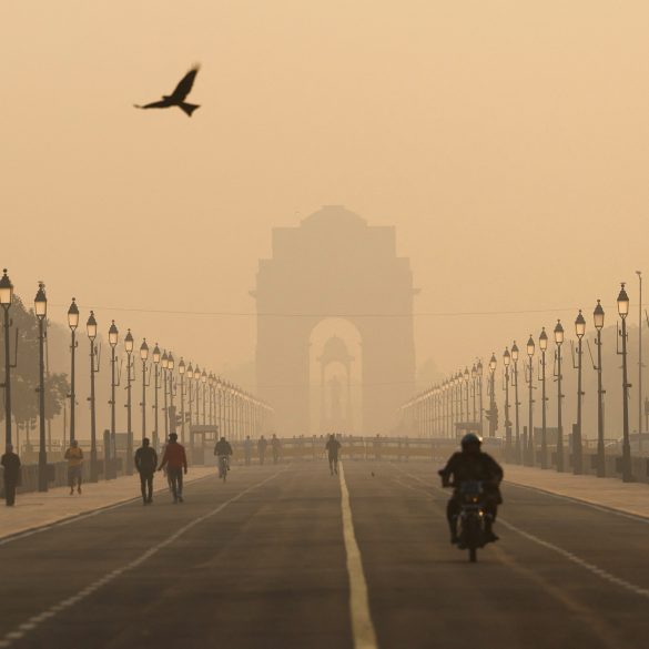 Delhi's Diwali Air Pollution Hits New Highs as Fireworks and Stubble Burning Drive Spike in PM2.5