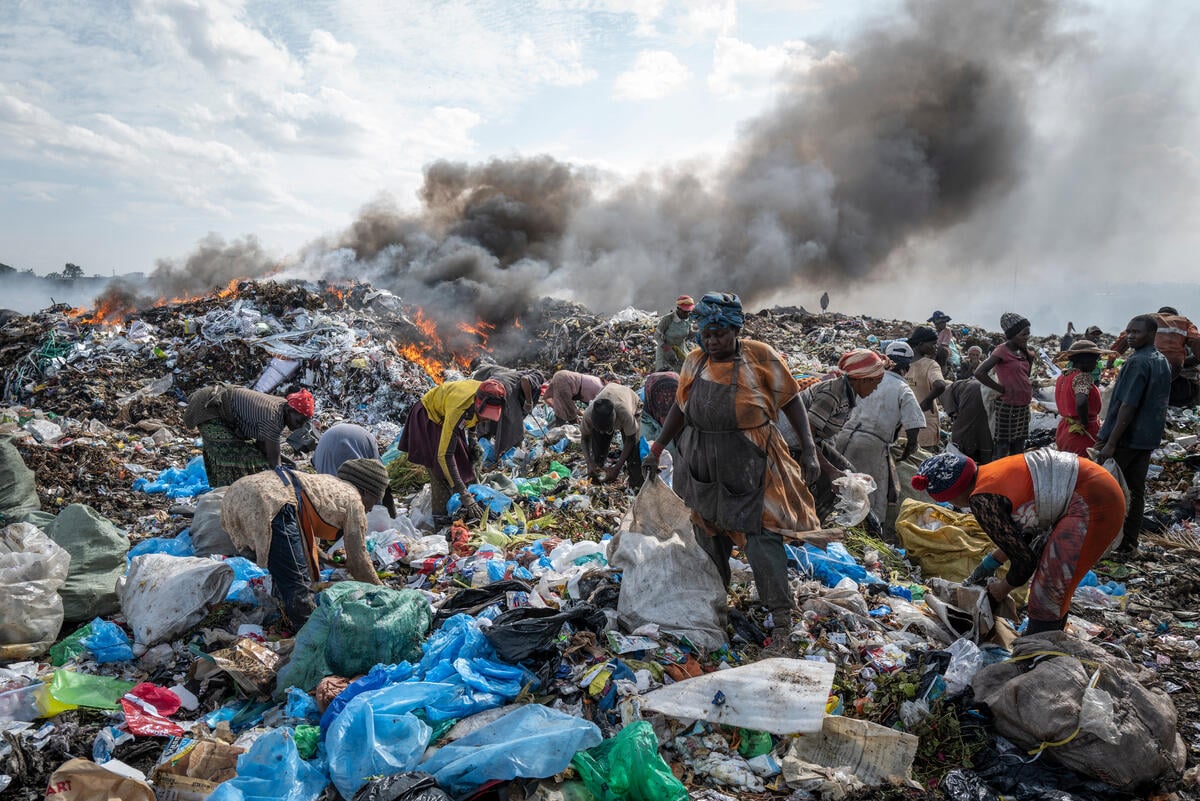 World Leaders Tackle Plastic Pollution, Addressing Sachets, Textiles, Bottles, and Waste in Global Treaty Talks