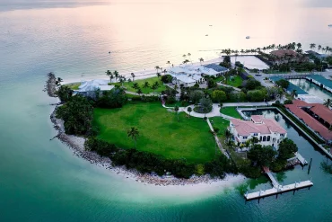 Luxury Estate Gordon Pointe in Florida Faces High Flood Risk Despite Its $295 Million Price Tag