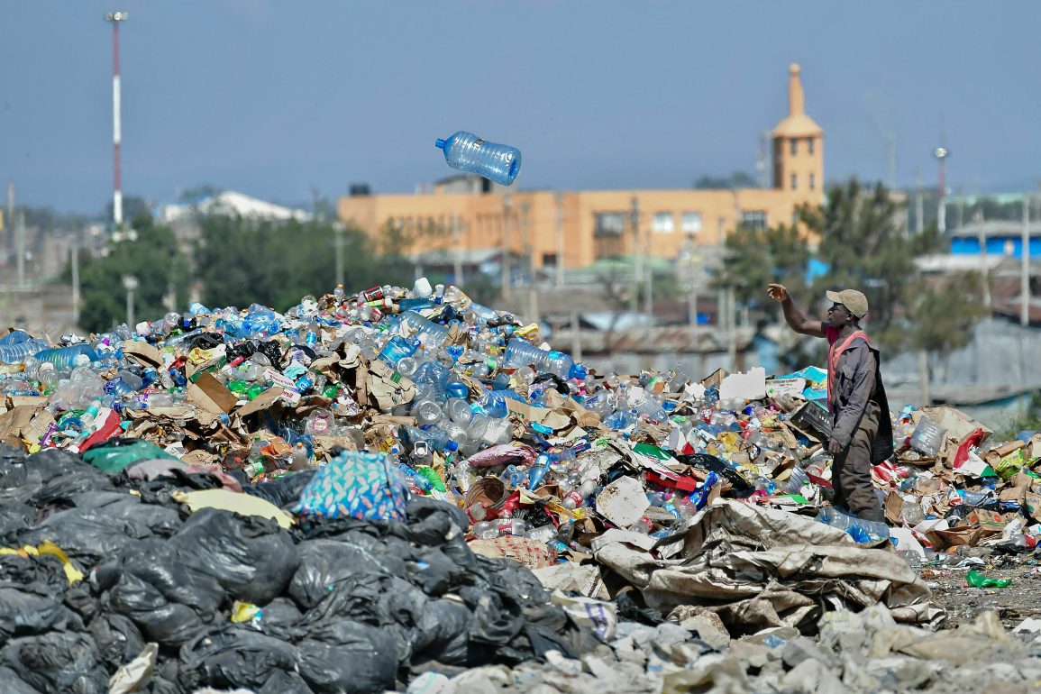 Plastic Treaty Stalls as Nations Clash Over Production Cuts and Pollution Control